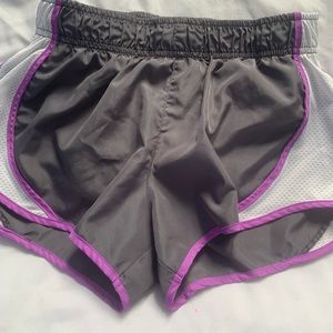 SO girls shorts slightly used very good quality :)
